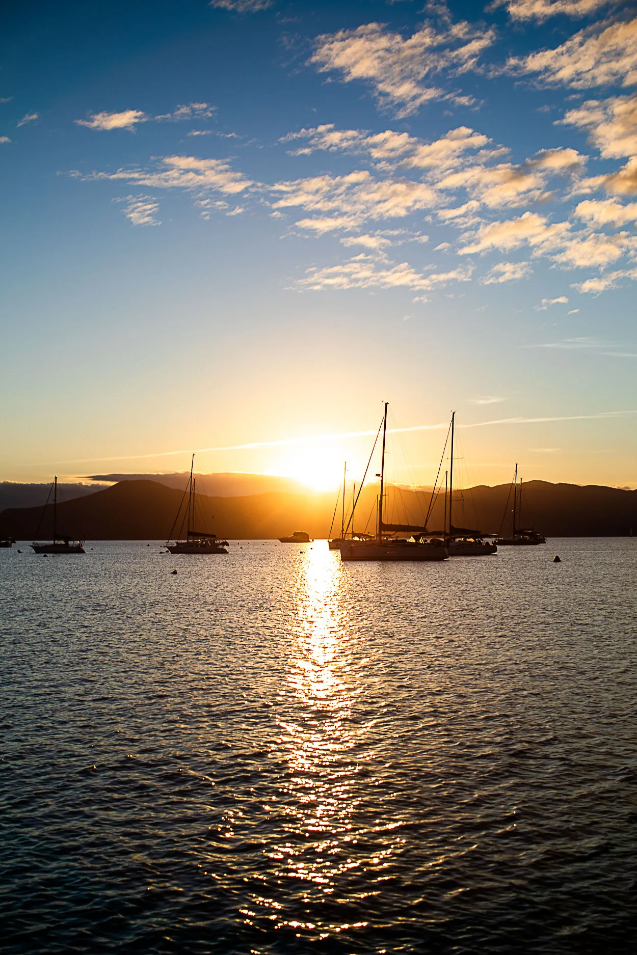 Coleção Sol Poente — Velas ao Pôr do Sol